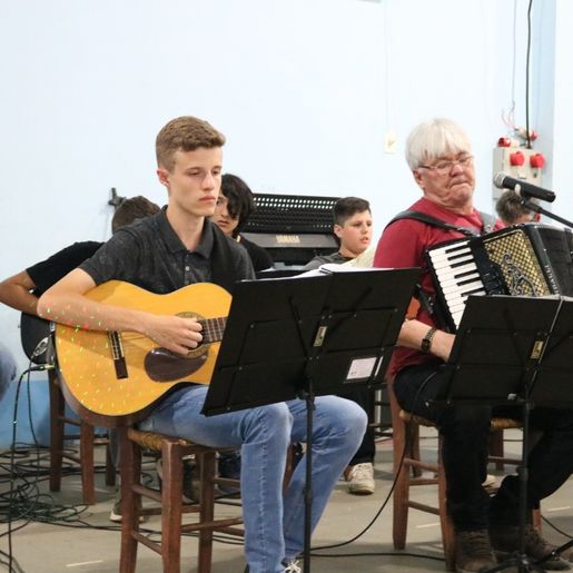 Iniciada apresentações da "Semana Cultural" em São José do Cedro