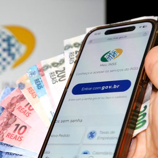 Aposentado deve aderir até esta segunda a plano federal para receber nesta semana