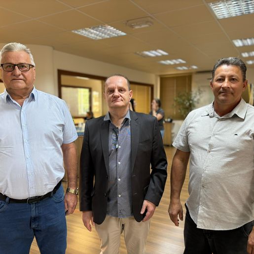 Candidatos a prefeito de Romelândia chegam para debate na Peperi