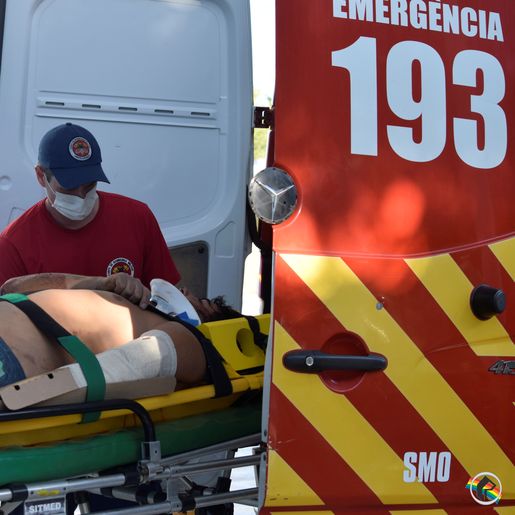 Queda de galpão deixa homem gravemente ferido em Descanso