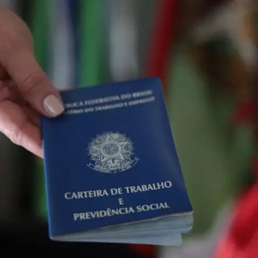 Município cria 125 vagas de empregos em outubro com destaque para a indústria