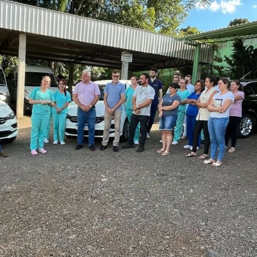 Município de Romelândia recebe dois novos veículos para a Secretaria de Saúde