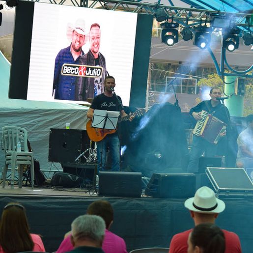 Dia do Trabalhador é marcado pela retomada do Palco Aberto e ações culturais
