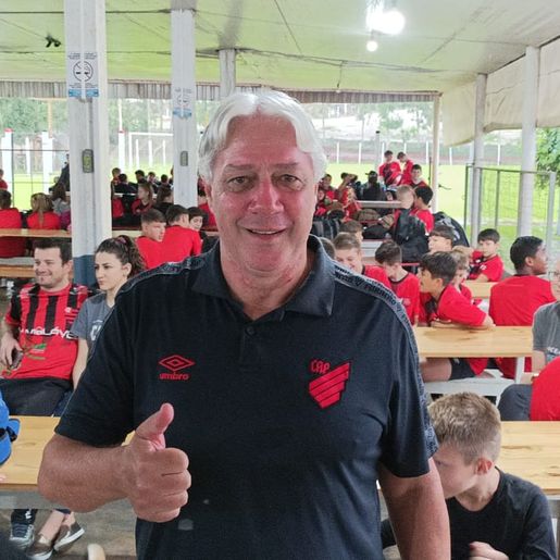 Observador técnico do Athlético Paranaense realiza avaliação de atletas em Itapiranga