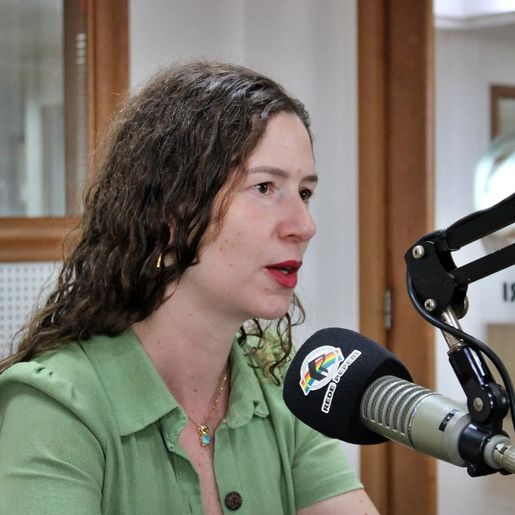 Secretária afirma que busca por hospitais é para desafogar filas de espera