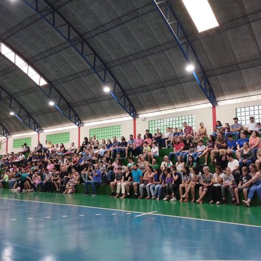 Pais e alunos participam do Dia da Família na Escola em São Miguel do Oeste