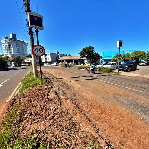 Moradora reclama de obra da Casan na Willy Barth; Companhia diz que já busca solução