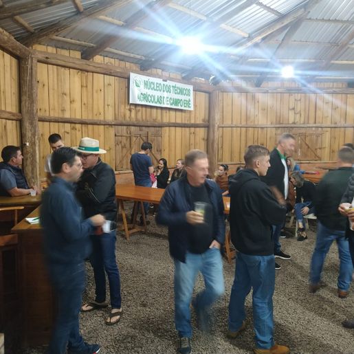Técnicos Agrícolas realizam encontro de confraternização em Campo Erê