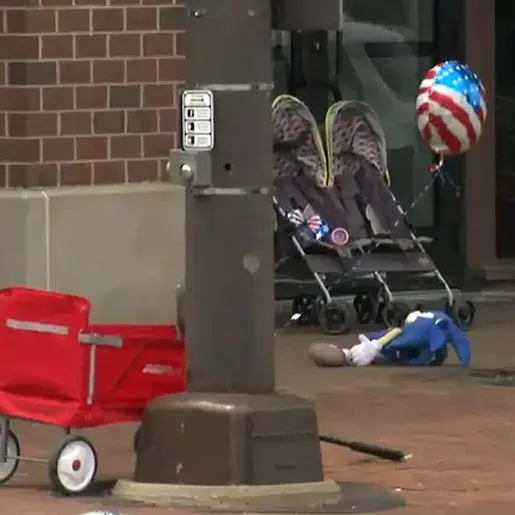 Tiros interrompem desfile e deixam mortos nos Estados Unidos