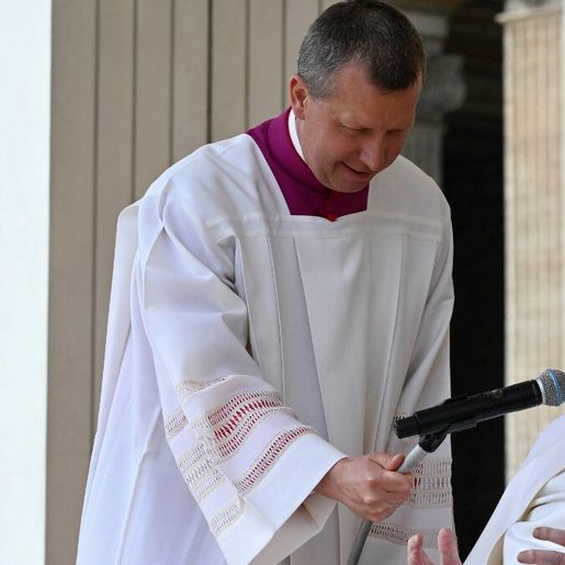 “Incansável defensor da paz”: Líderes mundiais lamentam morte de papa Francisco