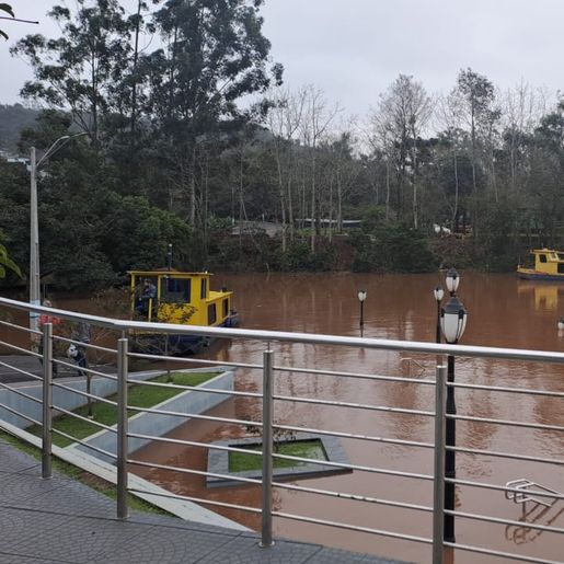 Travessia do Rio Uruguai segue interrompida nesta quinta-feira, em Mondaí