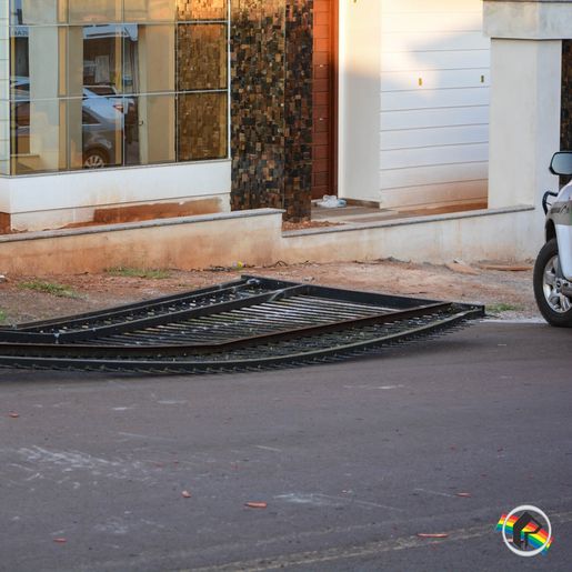 Criminosos invadem residência e várias lojas em Descanso