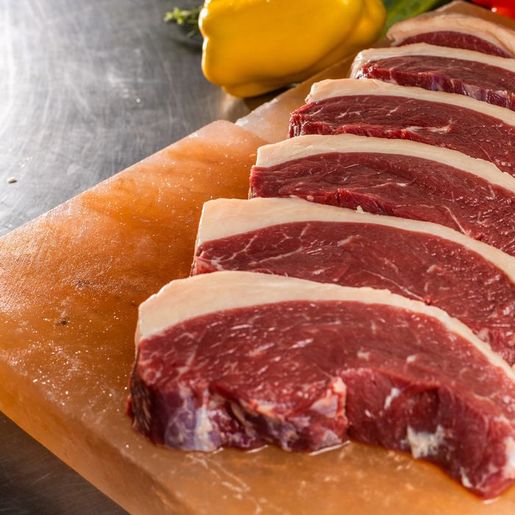 Preço da carne recua pelo sexto mês seguido e acumula queda de 5,8% no ano