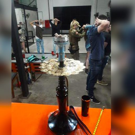 Polícia flagra aglomeração e drogas em academia em Chapecó