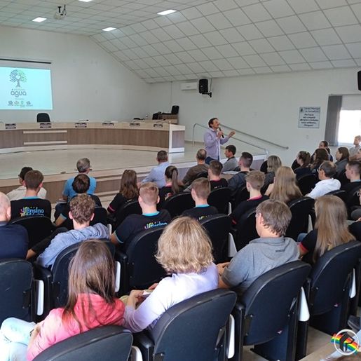 São João do Oeste realiza evento de lançamento do projeto "Plantando Água"