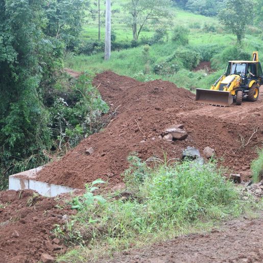 Construção de nova ponte é realizada na Lª Seis Barras em São José do Cedro