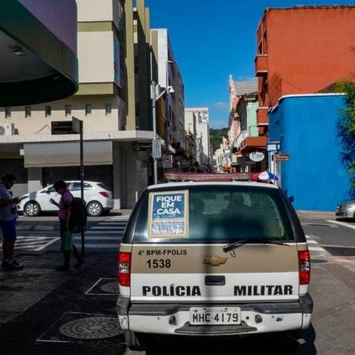 Governo prepara restrições diante do avanço da COVID-19 em Santa Catarina