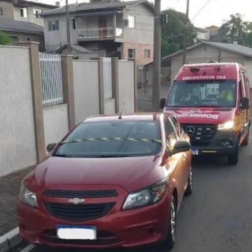 Madrasta que esqueceu criança no carro é denunciada por homicídio em Videira