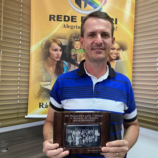 Jantar Típico Romeno terá lançamento de livro sobre imigrantes