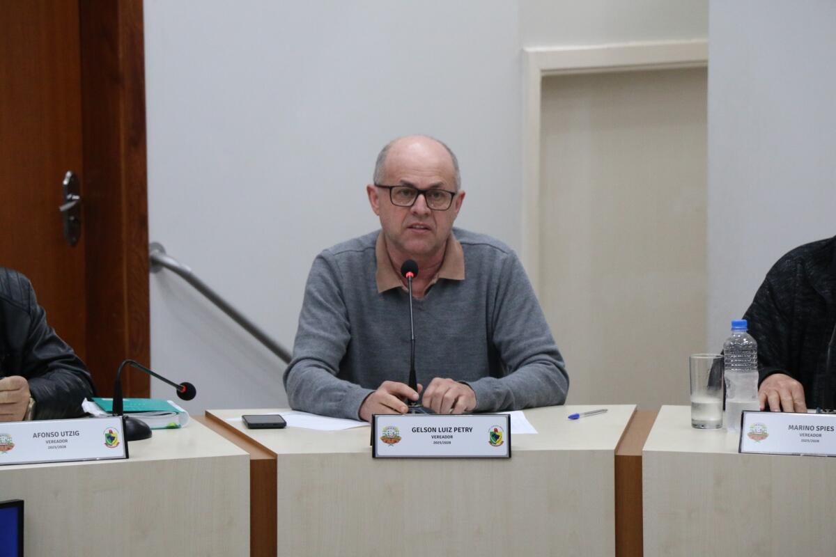 Vereador justifica apoio em projeto de contratação de servidores em Itapiranga