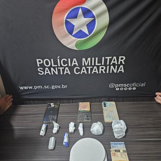 Ação da Polícia Militar flagra tráfico de drogas em Maravilha