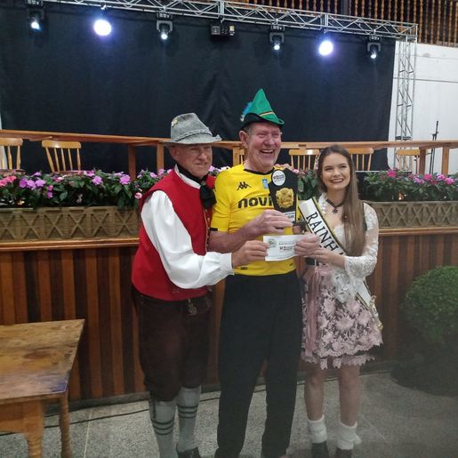 Noite do Humor reúne grande público na 14ª Deutsche Woche