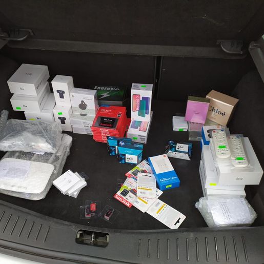 Polícia apreende 12 mil reais em mercadoria contrabandeada