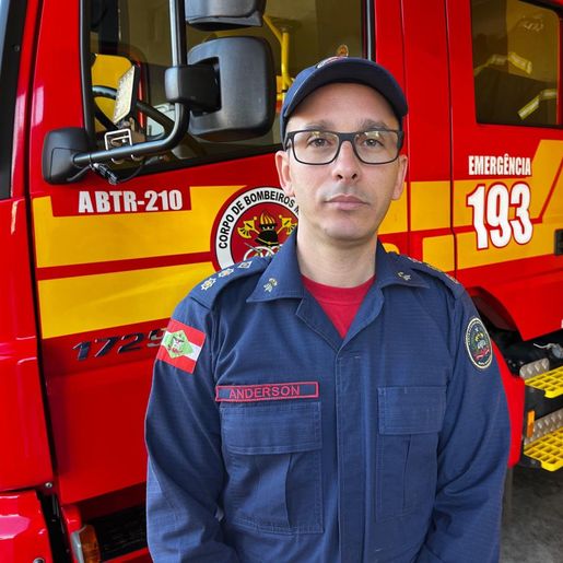 Comandante diz que hidrante estava funcionado, mas havia calçada sobre o registro em SMOeste