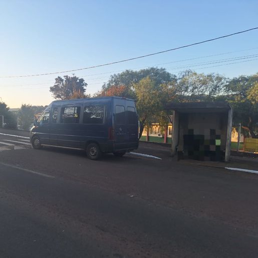 Motorista de micro-ônibus é preso por embriaguez ao volante em Novo Horizonte
