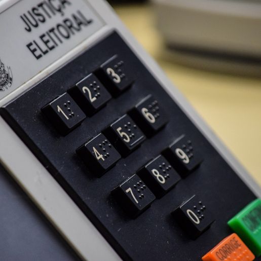 Dois municípios de SC têm eleições para prefeito e vice neste domingo