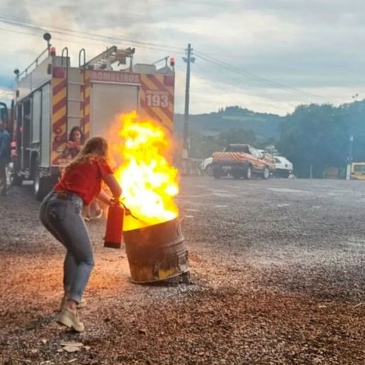 Corpo de Bombeiros de Itapiranga realiza trabalhos com as escolas municipais