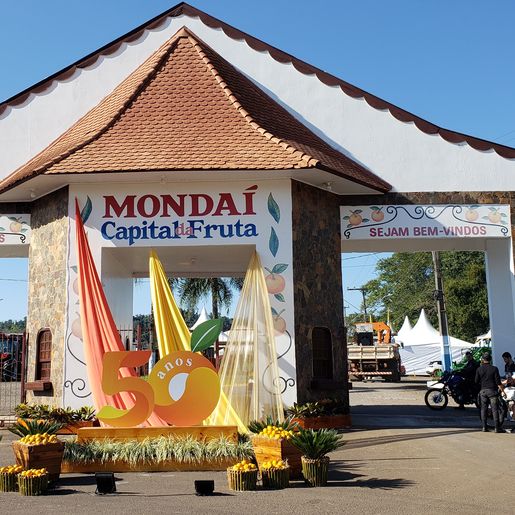 Com grandes atrações, inicia hoje a 18ª Festa da Fruta em Mondaí