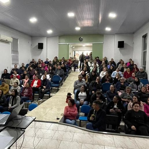 Servidores participam de treinamento em Campo Erê