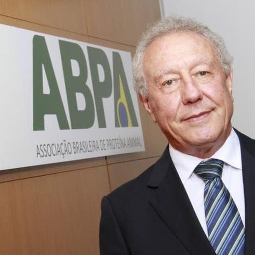 Frigoríficos do Brasil podem adotar suspensão voluntária de exportações à China