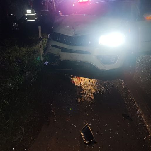 Acidente entre dois carros deixa um homem ferido na SC-163, em Iporã do Oeste