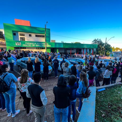 Servidores municipais fazem novo protesto em São Miguel do Oeste