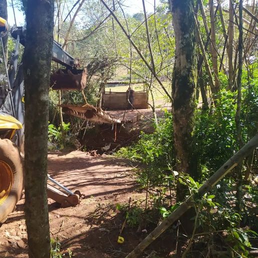 Polícia Ambiental fecha acessos clandestinos para a Argentina e embarga quatro áreas