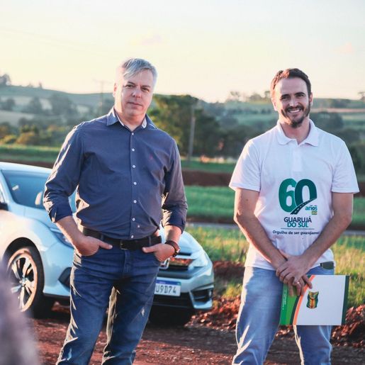 Guarujá do Sul entrega ordem de serviço para pavimentação das ruas do novo Parque Industrial