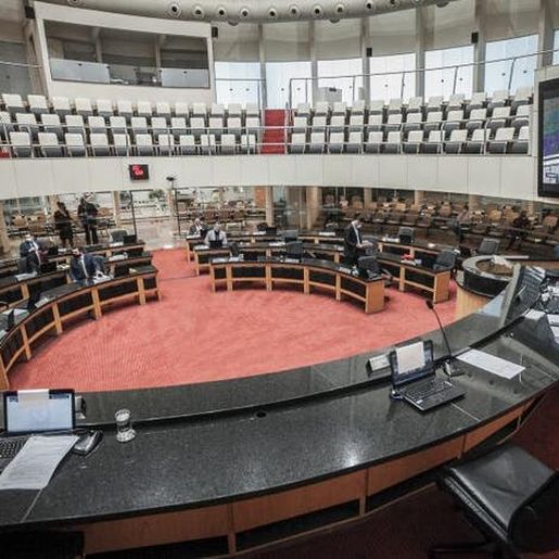 Alesc acata suspensão do processo de impeachment contra Moisés, mas vai recorrer