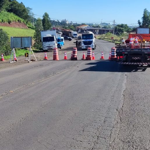 Obras na BR-163 provocam longas filas em São José do Cedro