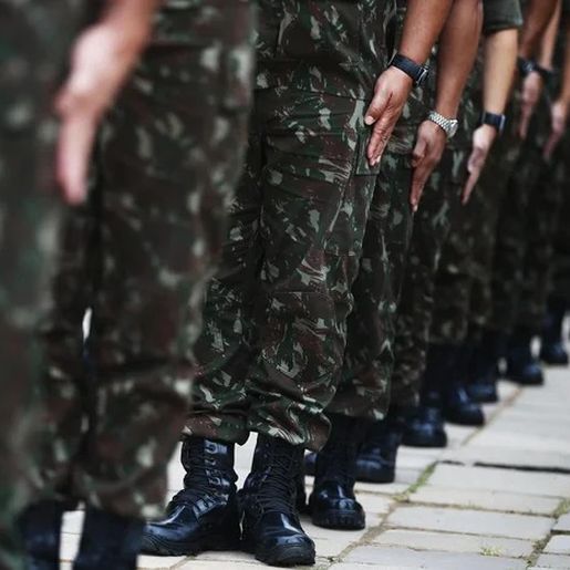 Senado aprova aumento de 9% no salário dos militares