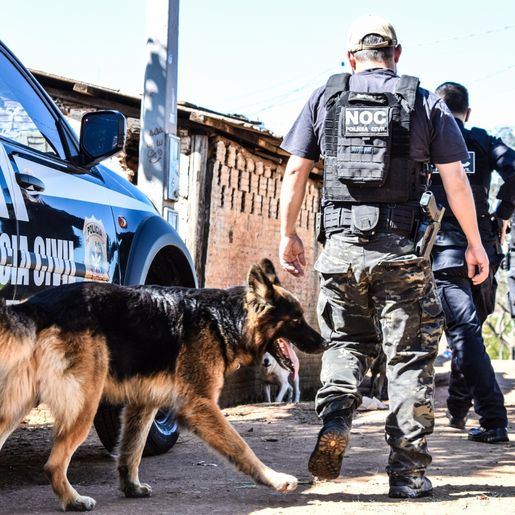 Investigação da DIC resulta na prisão de 3 pessoas por tráfico de drogas em SMO