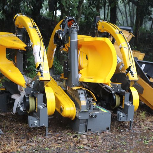 Governo de SC entrega mais 60 equipamentos agrícolas beneficiando 31 municípios