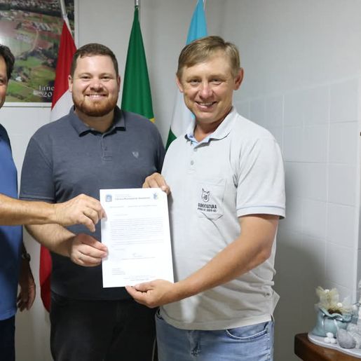 Legislativo de Iporã Do Oeste devolve mais de R$ 300 mil em sobras ao Executivo