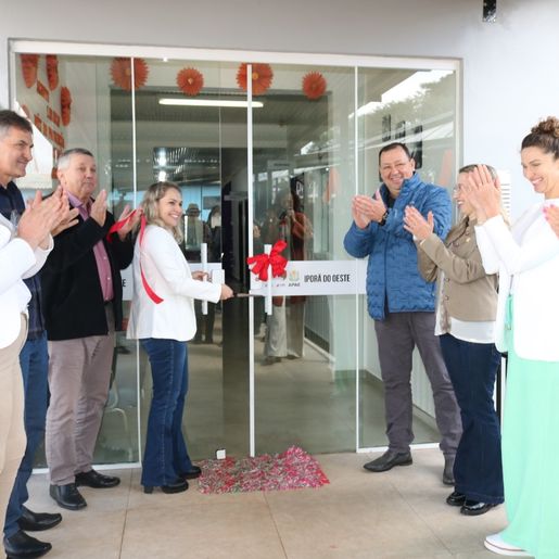 Prédio do CAESP/APAE Caminho de Luz é reinaugurado, em Iporã do Oeste
