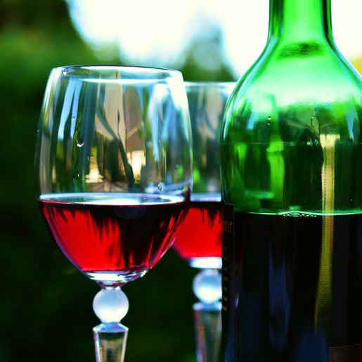 Estudo revela que beber vinho pode diminuir risco de contrair Covid-19