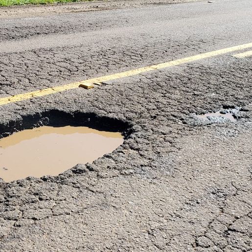 Vídeo: Buracos na SC 386 de Iporã do Oeste a Mondaí causam diversos transtornos aos motoristas