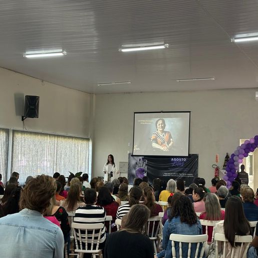 São José do Cedro: Palestra show alerta sobre violência psicológica contra a mulher