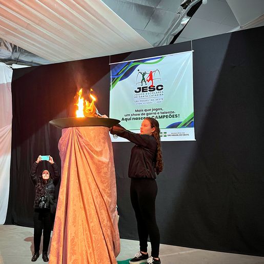 Acendimento da pira e juramento: JESC é oficialmente aberto em SMOeste