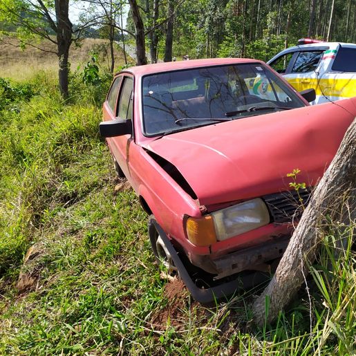 Colisão envolve três veículos na SC 283 em Caibi